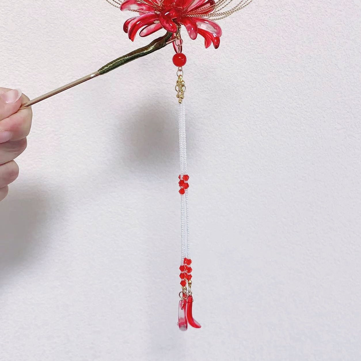 Handmade red spider lily equinox higanbana flower hair products custom gift personalized accessories - Duo Fashion