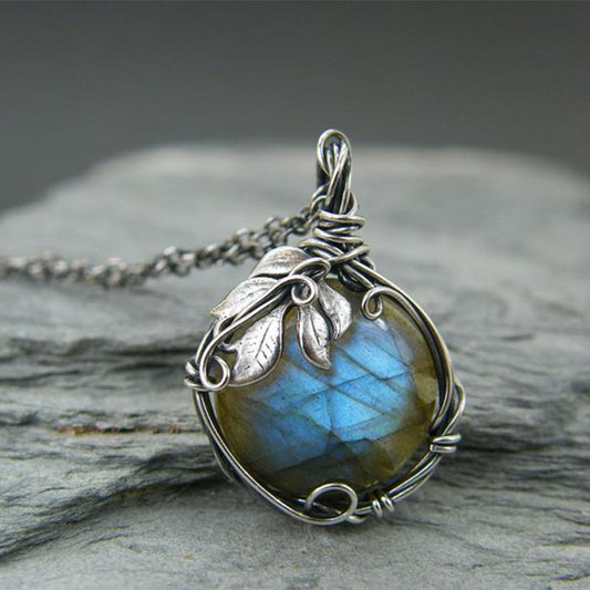 Handmade Retro Personality Leaf Wrapped Moonstone Pendant Fashion Inlaid Bezel Necklace - Duo Fashion